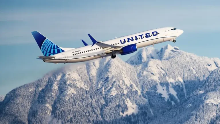 United Airlines Flight UA770 emergency diversion